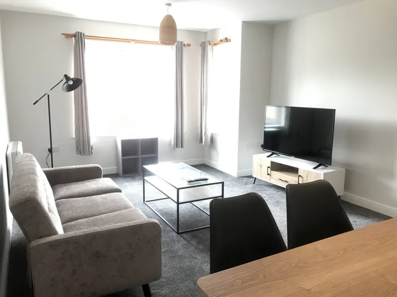 2 Bed // Student Flat // Jul 2026 - Image 7